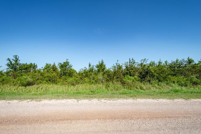 3136 County Road 622, Dayton, TX 77535