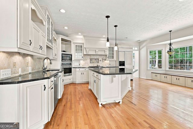 625 Bellenden Drive, Peachtree City, GA 30269