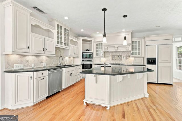 625 Bellenden Drive, Peachtree City, GA 30269
