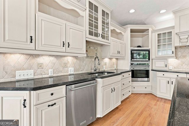625 Bellenden Drive, Peachtree City, GA 30269