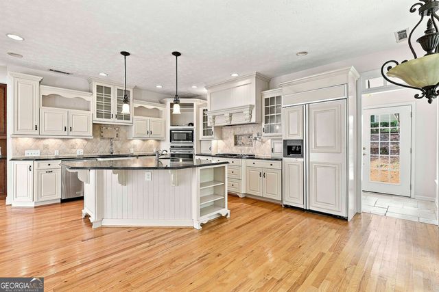 625 Bellenden Drive, Peachtree City, GA 30269