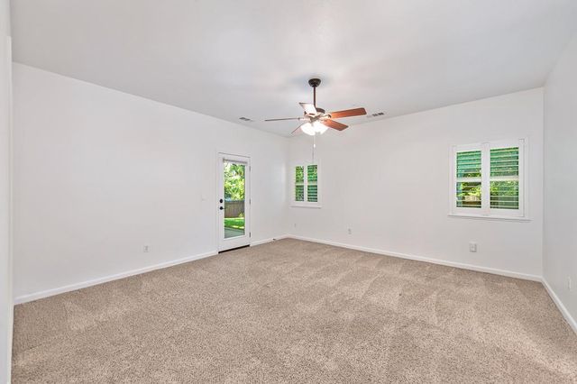 3800 Millbrae Rd, Cameron Park, CA 95682