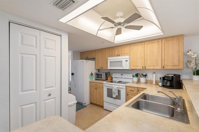 6610 GASPARILLA PINES BOULEVARD 104, Englewood, FL 34224