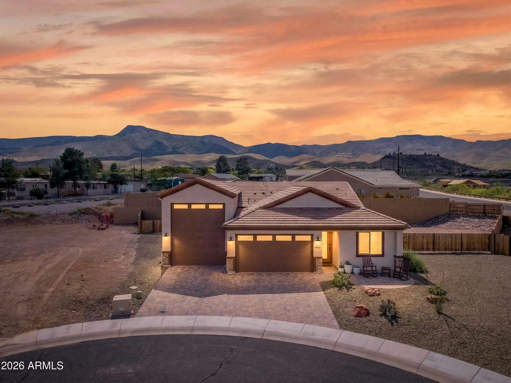 Image 1 of property listing at 524 POWDER BOX Road, Clarkdale, AZ 86324