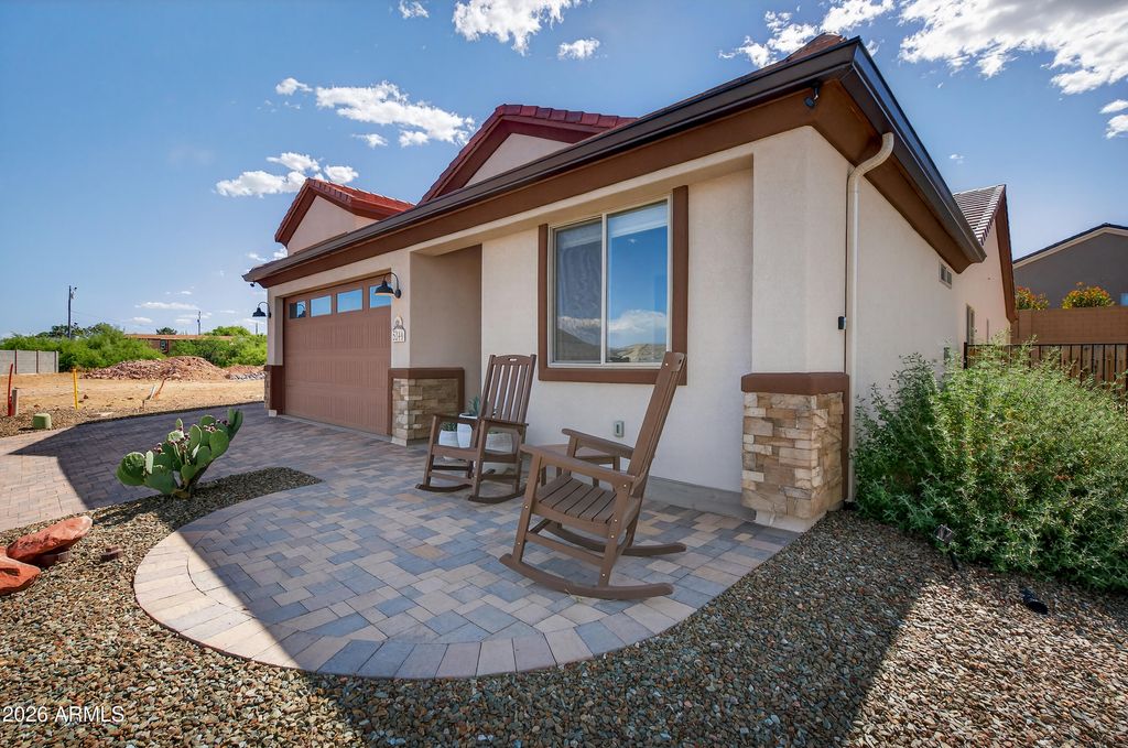 Image 5 of property listing at 524 POWDER BOX Road, Clarkdale, AZ 86324