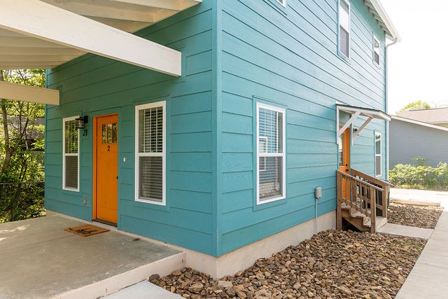 21 W 5th Street 1 & 2, Fayetteville, AR 72701