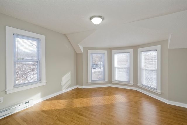 28 Miller St, Ludlow, MA 01056