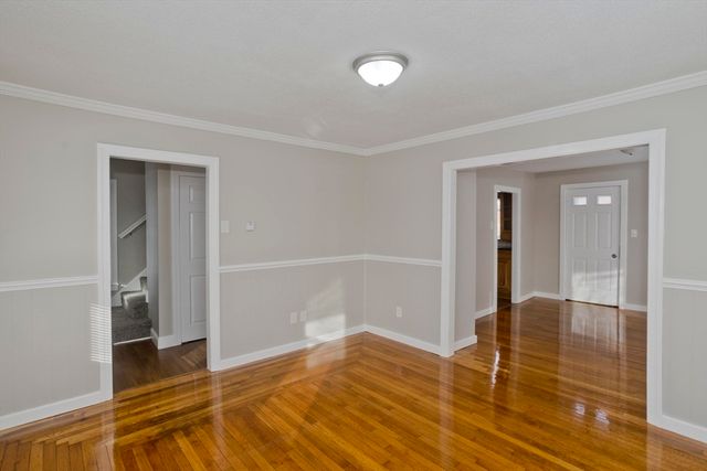 28 Miller St, Ludlow, MA 01056