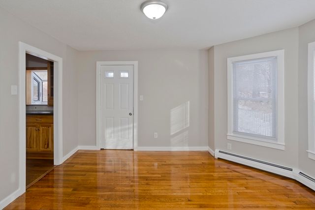 28 Miller St, Ludlow, MA 01056