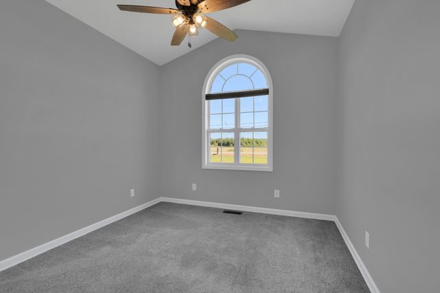 3896 Lynchburg Rd, Winchester, TN 37398