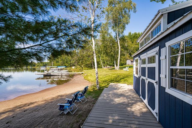 5226 Pontoon Bay Road, Duluth, MN 55803