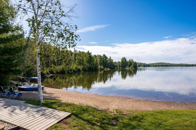 5226 Pontoon Bay Road, Duluth, MN 55803