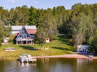 5226 Pontoon Bay Road, Duluth, MN 55803