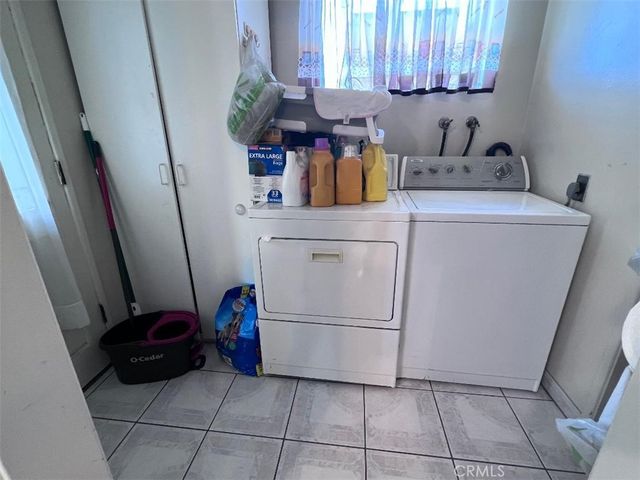 1139 S Western Avenue, Santa Maria, CA 93458