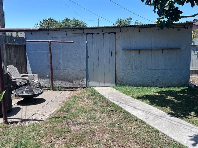 1139 S Western Avenue, Santa Maria, CA 93458