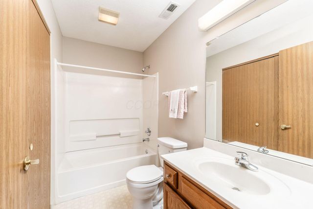 8605 Victoria Meadow Lane, Reynoldsburg, OH 43068
