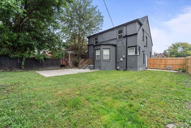 11943 E OUTER Drive, Detroit, MI 48224