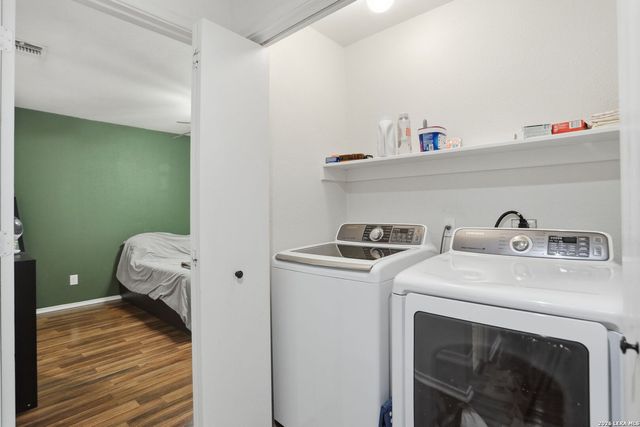 10727 Shaencrossing, San Antonio, TX 78254