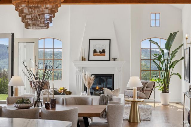 5792 Futura Way, Santa Rosa, CA 95409