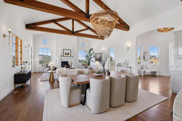 5792 Futura Way, Santa Rosa, CA 95409