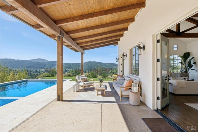 5792 Futura Way, Santa Rosa, CA 95409