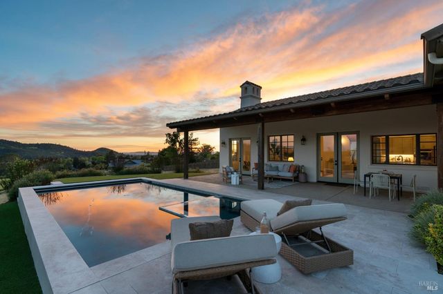 5792 Futura Way, Santa Rosa, CA 95409