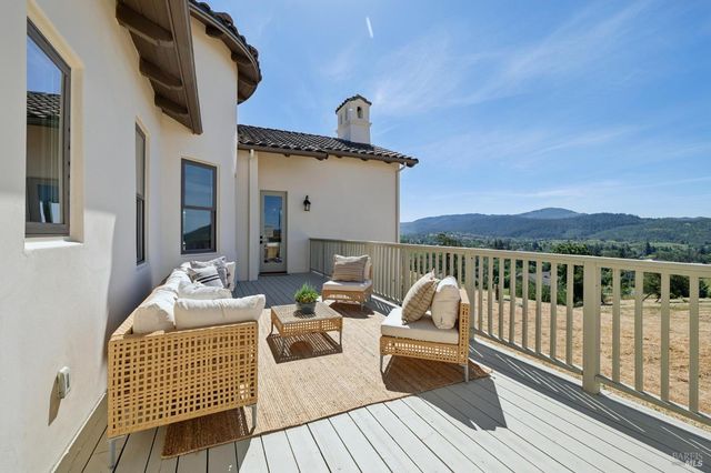 5792 Futura Way, Santa Rosa, CA 95409