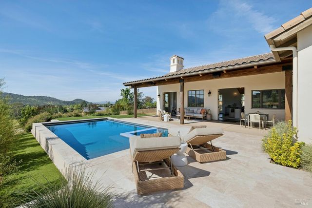 5792 Futura Way, Santa Rosa, CA 95409