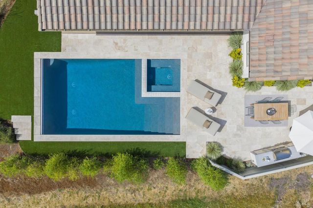 5792 Futura Way, Santa Rosa, CA 95409