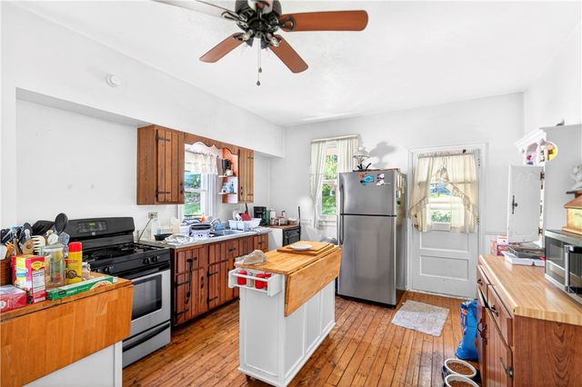 1775 4th Ave, Freedom, PA 15042