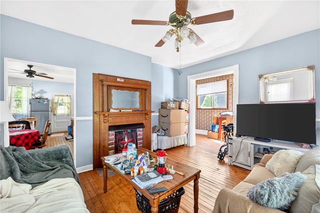 1775 4th Ave, Freedom, PA 15042