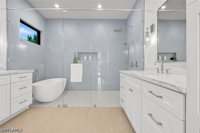 3028 Woodside AVE, Naples, FL 34112