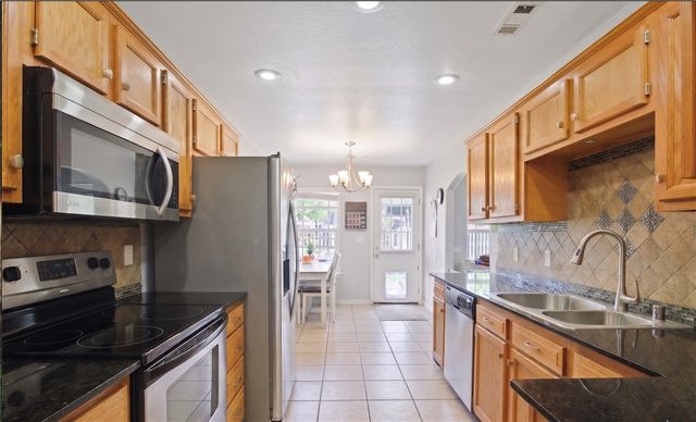 301 Beasley Drive, Centerton, AR 72719