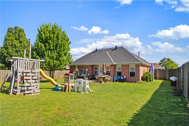 301 Beasley Drive, Centerton, AR 72719