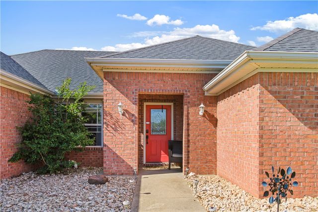 301 Beasley Drive, Centerton, AR 72719