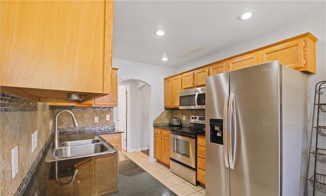 301 Beasley Drive, Centerton, AR 72719