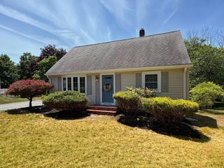 675 Burt St, Taunton, MA 02780