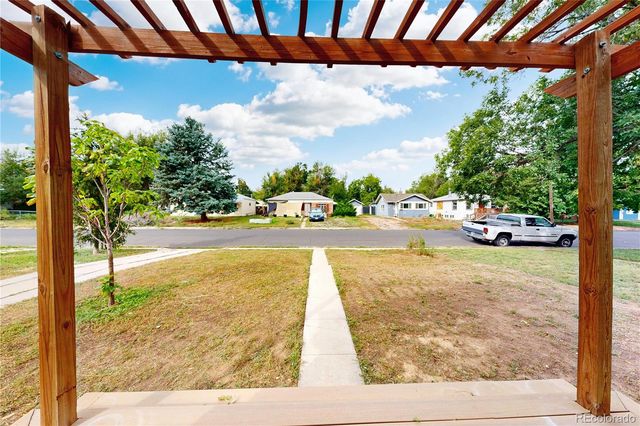 1234 Willow Street, Denver, CO 80220
