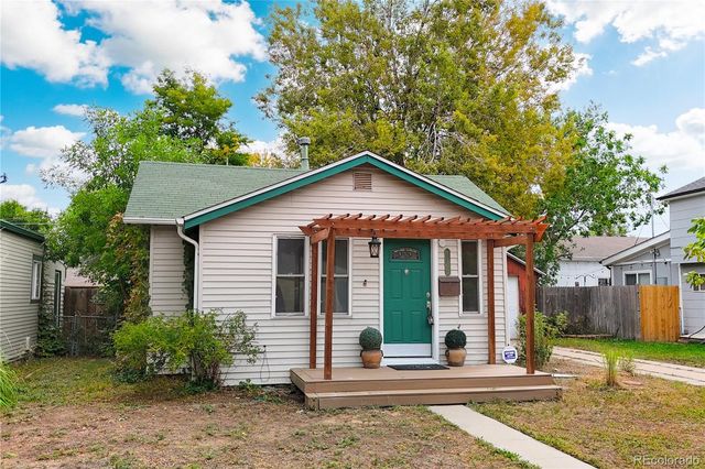 1234 Willow Street, Denver, CO 80220