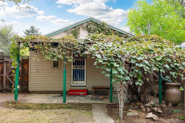 1234 Willow Street, Denver, CO 80220