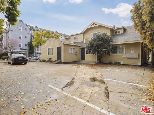 1238 W Adams Boulevard 4, Los Angeles, CA 90007