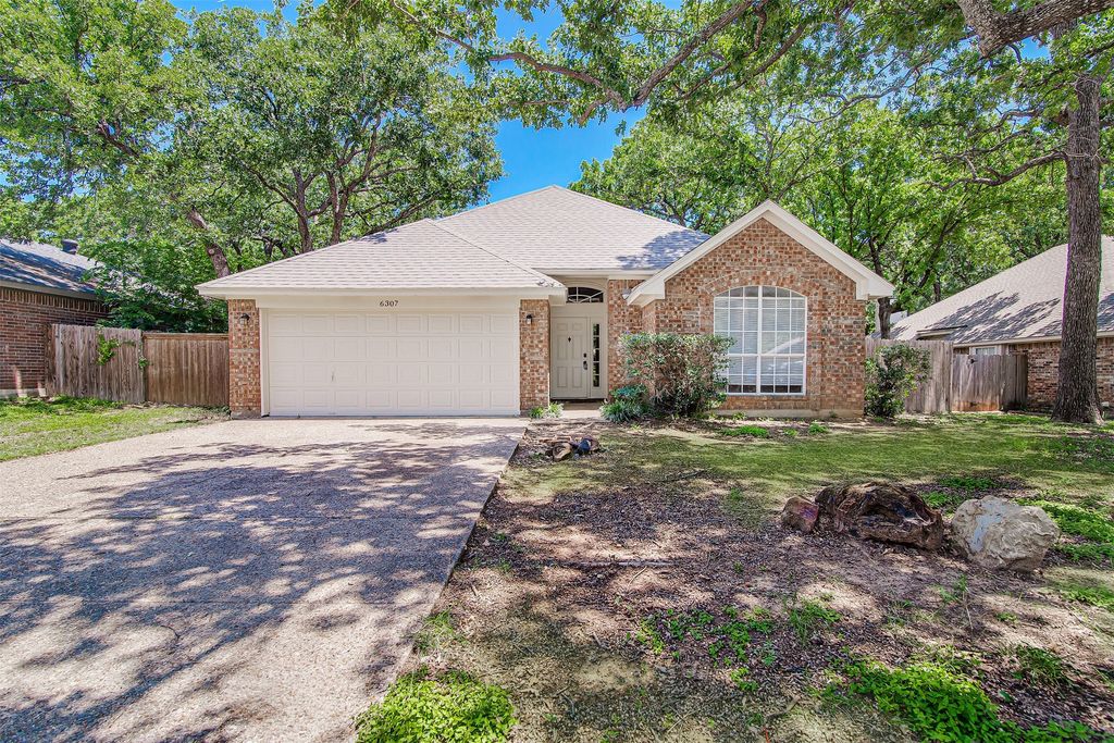 6307 Blaney Drive, Arlington, TX 76001
