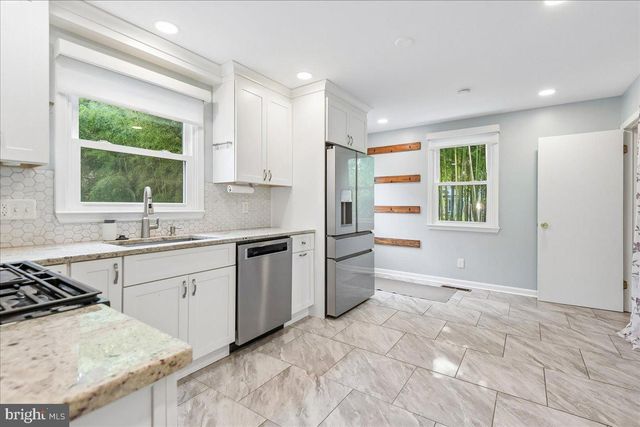 535 DUNKIRK RD, Baltimore, MD 21212