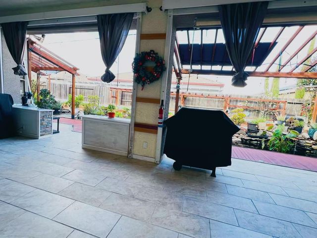 1059 Harvest Mill Dr, Manteca, CA 95336