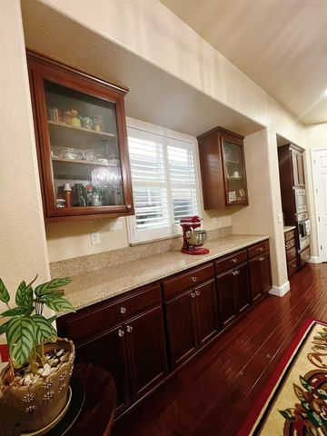 1059 Harvest Mill Dr, Manteca, CA 95336