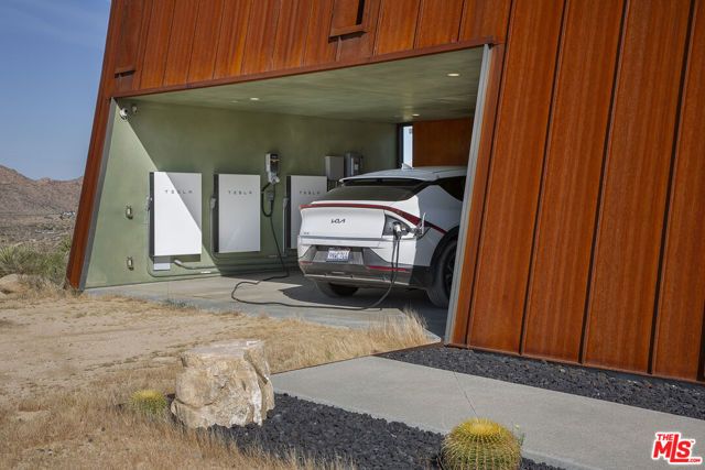 61919 Mountain View Drive, Joshua Tree, CA 92252