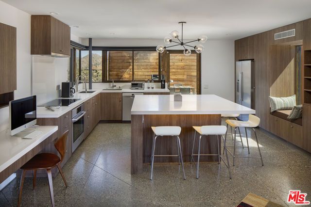 61919 Mountain View Drive, Joshua Tree, CA 92252