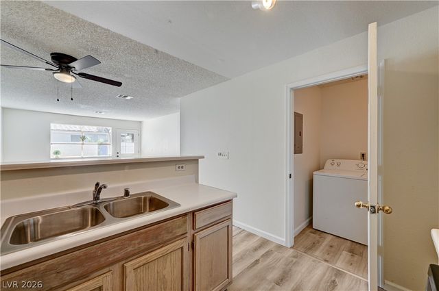 2040 Willowbury Drive C, Las Vegas, NV 89108