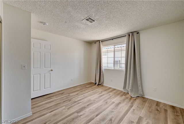 2040 Willowbury Drive C, Las Vegas, NV 89108
