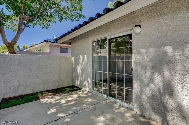 2040 Willowbury Drive C, Las Vegas, NV 89108